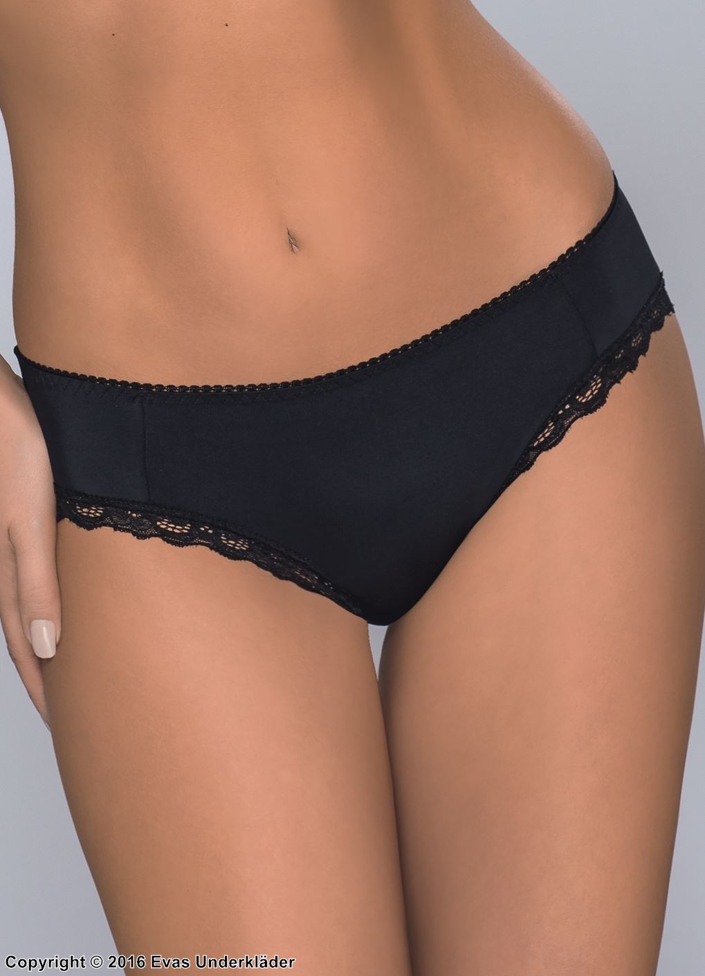 Classic briefs, smooth and comfortable fabric, lace edge, plus size